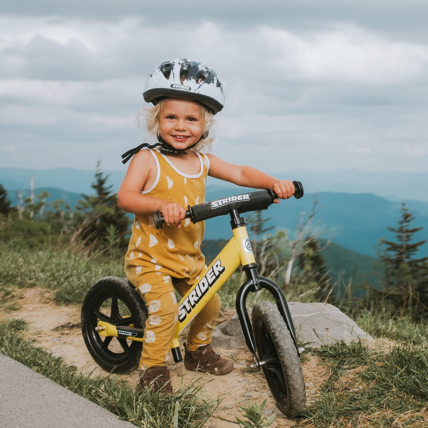 Strider ST-S4YE - 12 Sport Balance Bike, Ages 18 Months to 5 Years, Yellow