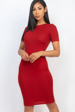 Cargar imagen en el visor de la galería, Ribbed Bodycon Midi Dress
