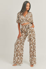 Load image into Gallery viewer, Crop Top Animal Print Set
