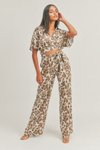 Load image into Gallery viewer, Crop Top Animal Print Set
