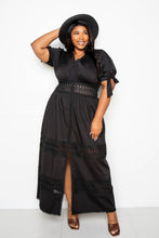 Load image into Gallery viewer, Puff Sleeve Maxi Dress With Lace Insert
