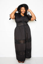 Cargar imagen en el visor de la galería, Puff Sleeve Maxi Dress With Lace Insert
