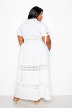 Cargar imagen en el visor de la galería, Puff Sleeve Maxi Dress With Lace Insert
