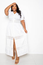 Cargar imagen en el visor de la galería, Puff Sleeve Maxi Dress With Lace Insert
