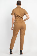 Cargar imagen en el visor de la galería, Collared Button-front Jumpsuit
