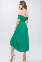 Cargar imagen en el visor de la galería, Flowy Off The Shoulder Dress
