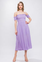 Cargar imagen en el visor de la galería, Flowy Off The Shoulder Dress
